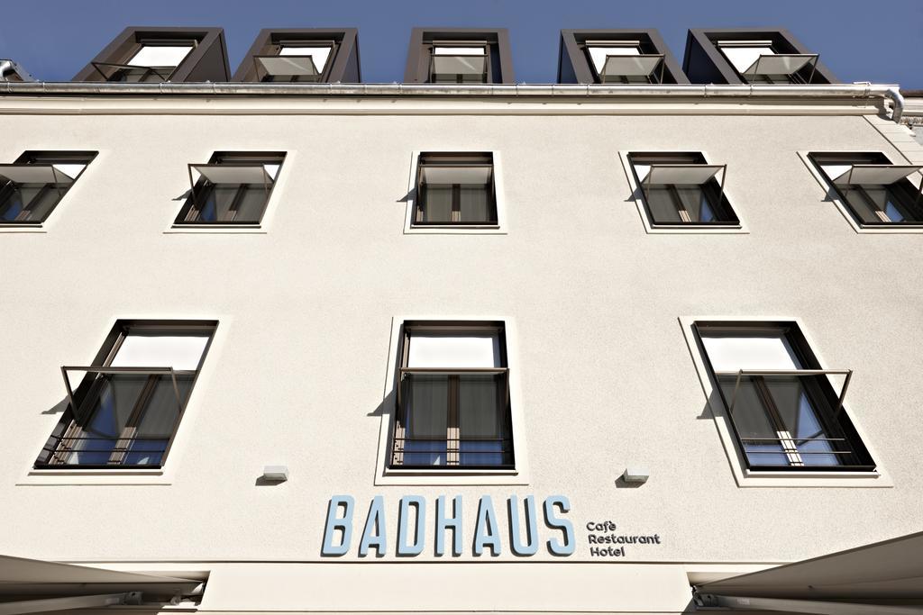 Badhaus - Hotel/Restaurant/Cafe Bad Hall Exteriör bild